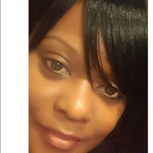 Meet your Posher, Latisha